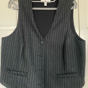 Women's Banana Republic Charcoal Pinstripe Vest- new without tag